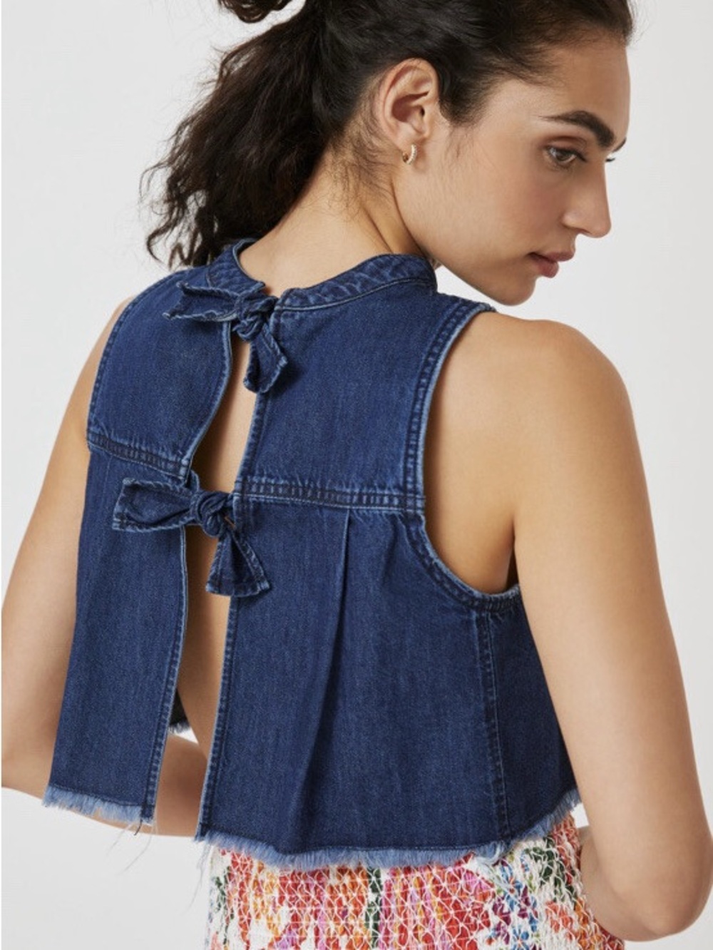 Pilcro for Anthropologie Denim Tie Back Crop Top size medium - Picture 4 of 12